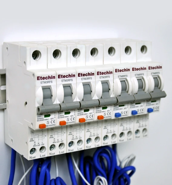 voltage switchboard with circuit breakers - 1